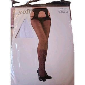 Yoffi One Size Fits All Stockings Style 0076 Color White, 5'5"-10" 100-165 lbs